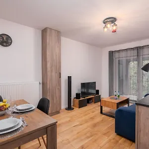 https://apartwro-7th-city-square-railway-station-balcony-garage.hotelswroclaw.com